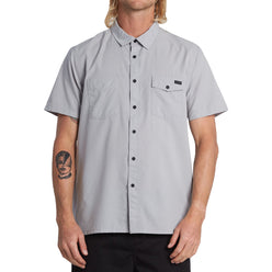 Billabong Surftrek Men's Button Up Short-Sleeve Shirts (Brand New)